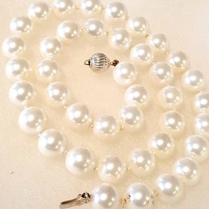 Fresh Water Pearl Necklace
